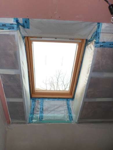 Velux parozabrana JF.jpg